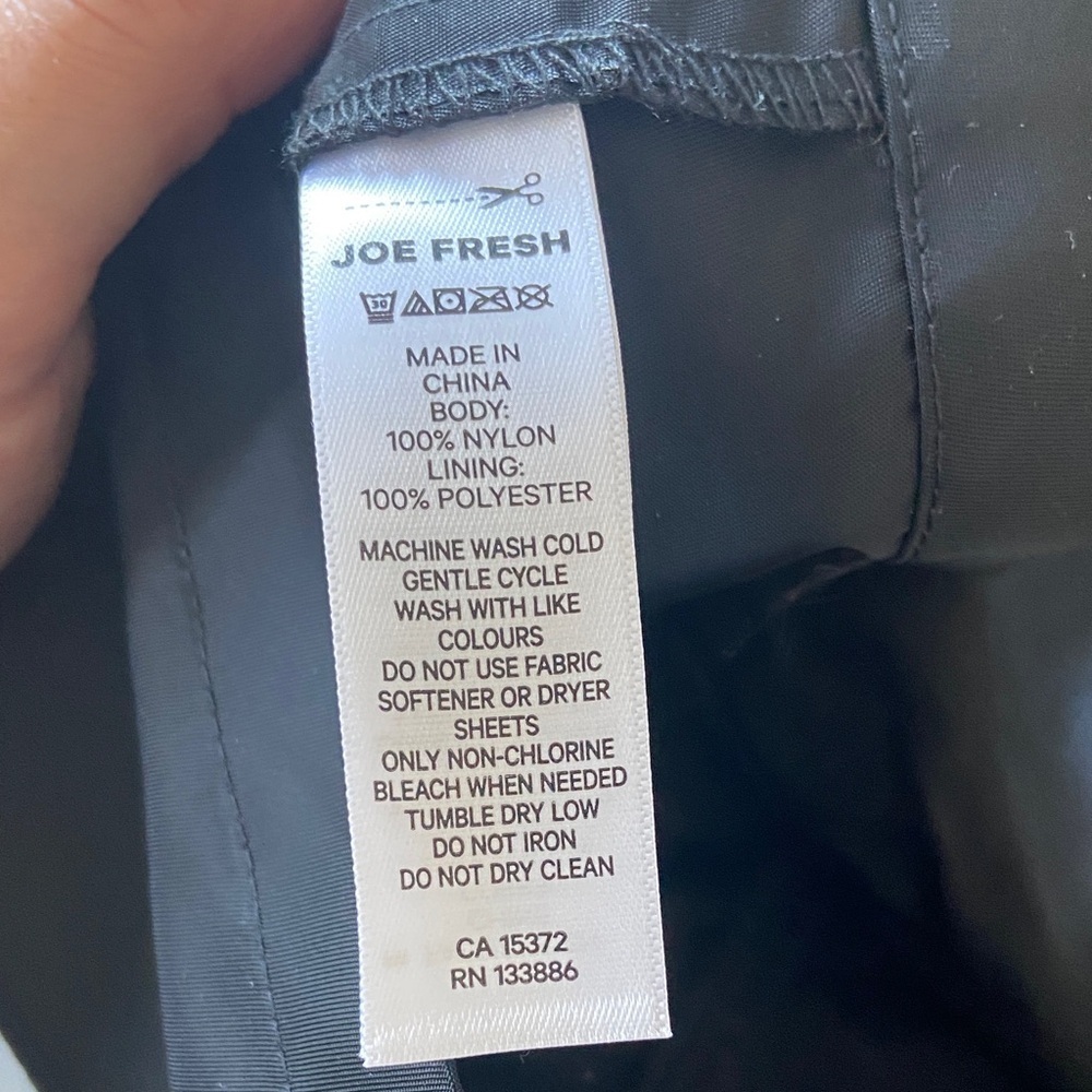 Joe Fresh Black Nylon Cargo Skirt - Picture 13 of 13